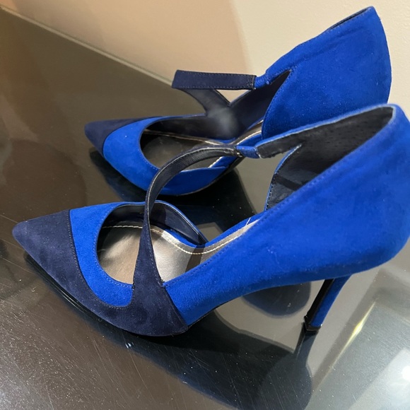 Two toned suede high heels - Picture 2 of 3